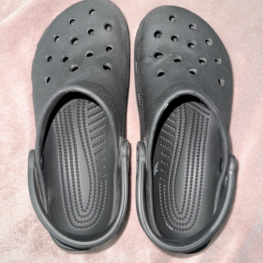 Black Crocs